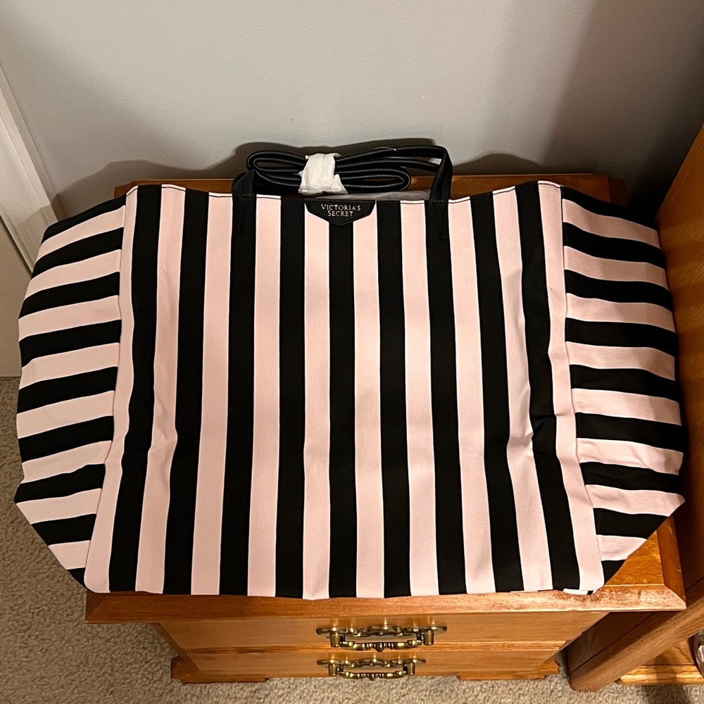 victoria’s secret black & white striped tote bag - NWT